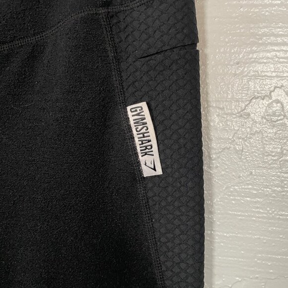 Gymshark Women L Black Textured Sculpting Leggings Pocket Athletic Workout - Picture 4 of 9